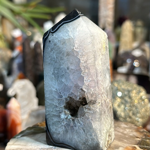 🎄SALE🎄Agate 4 Sided Crystal Point With Druzy! - Picture 9 of 14